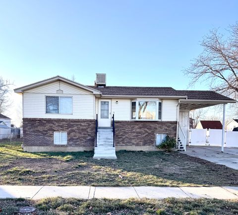 Photo of 2219 N 2475 W, Clinton, UT 84015 (MLS # 2128564)