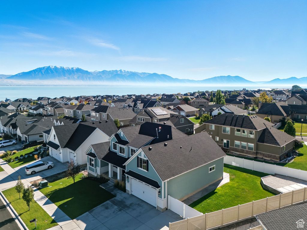 Photo of 49 E GARIBALDI WAY, Saratoga Springs, UT 84045 (MLS # 2116581)