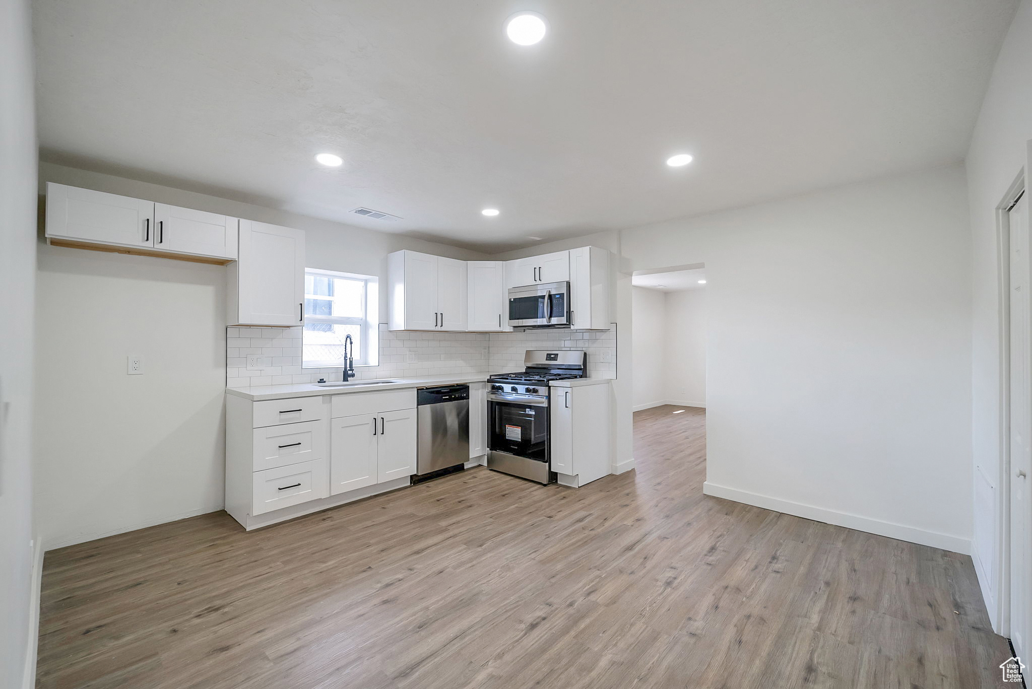 POPLAR PLACE - Residential