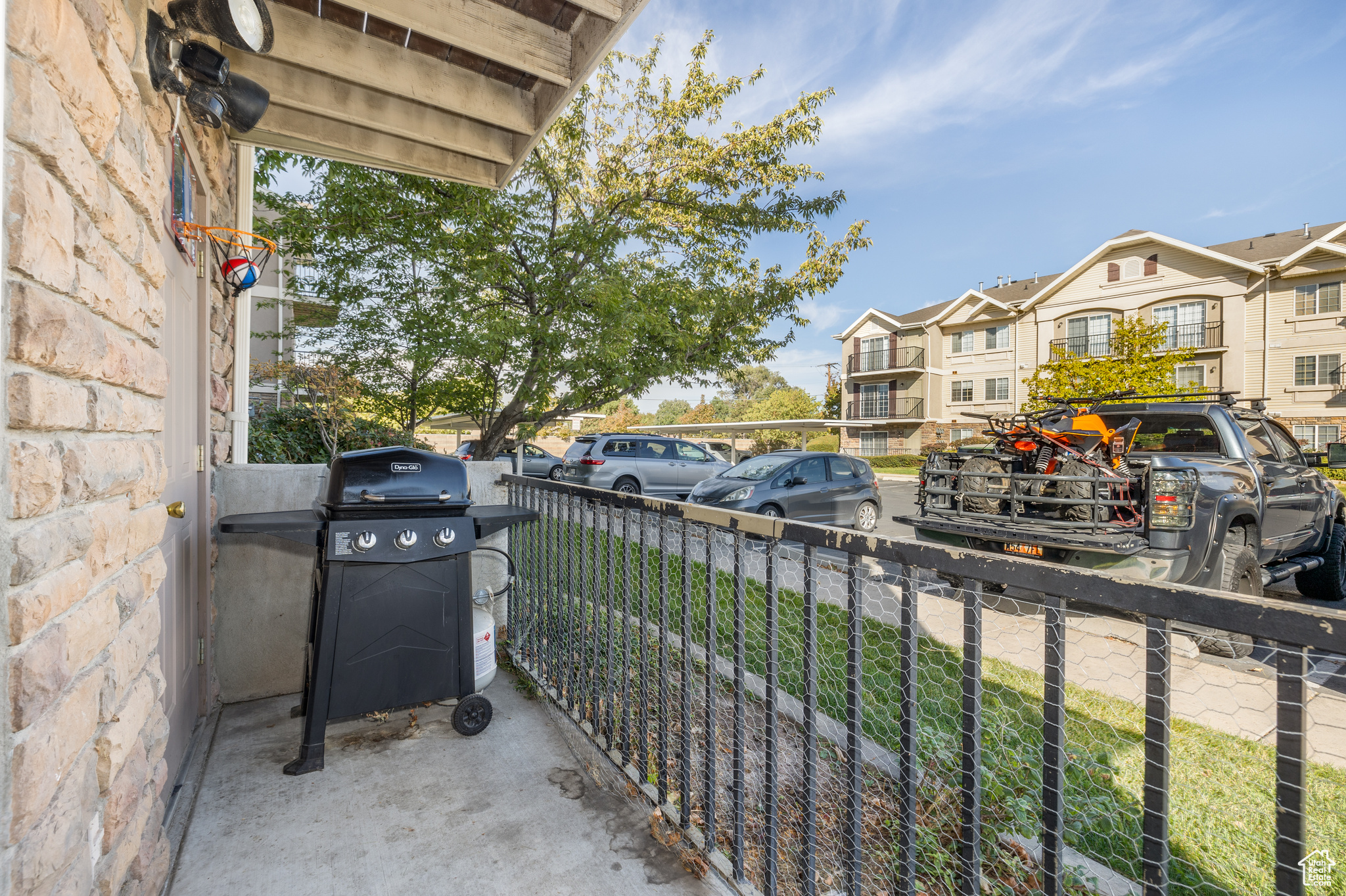 VIVANTE PHASE 10 CONDO - Residential