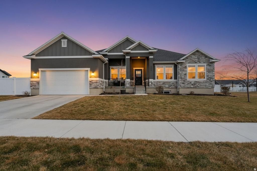Photo of 4868 N CANAAN PEAK DR, Eagle Mountain, UT 84005 (MLS # 2138763)
