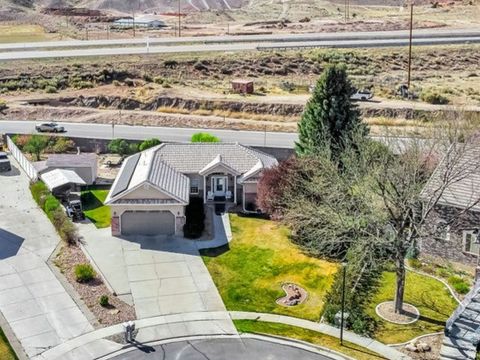 Photo of 1100 W 600 S, Richfield, UT 84701 (MLS # 2146378)