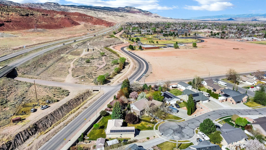 PARK WEST - Residential