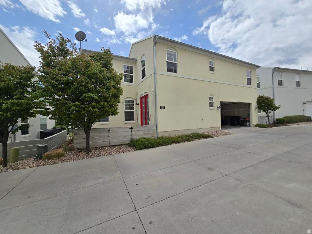 Photo of 5353 W KOBAL LN, South Jordan, UT 84009 (MLS # 2151570)