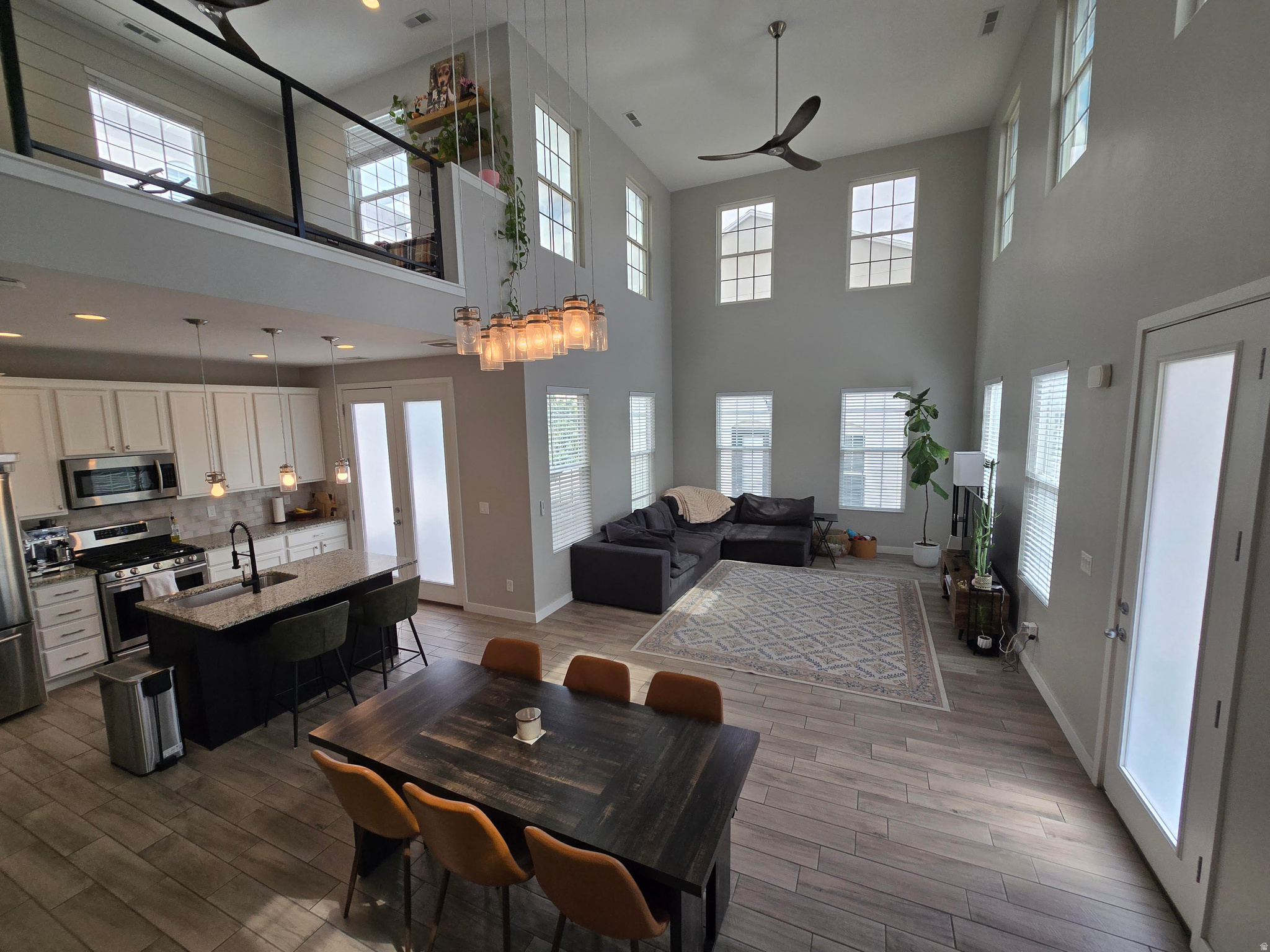 DAYBREAK - Residential