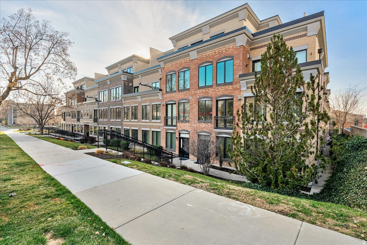 ONE AND NINE - Residential