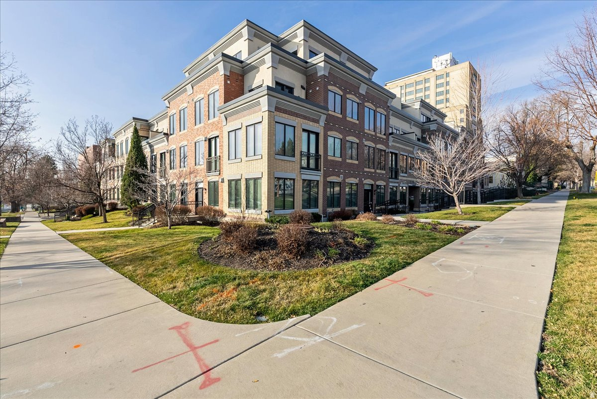 ONE AND NINE - Residential