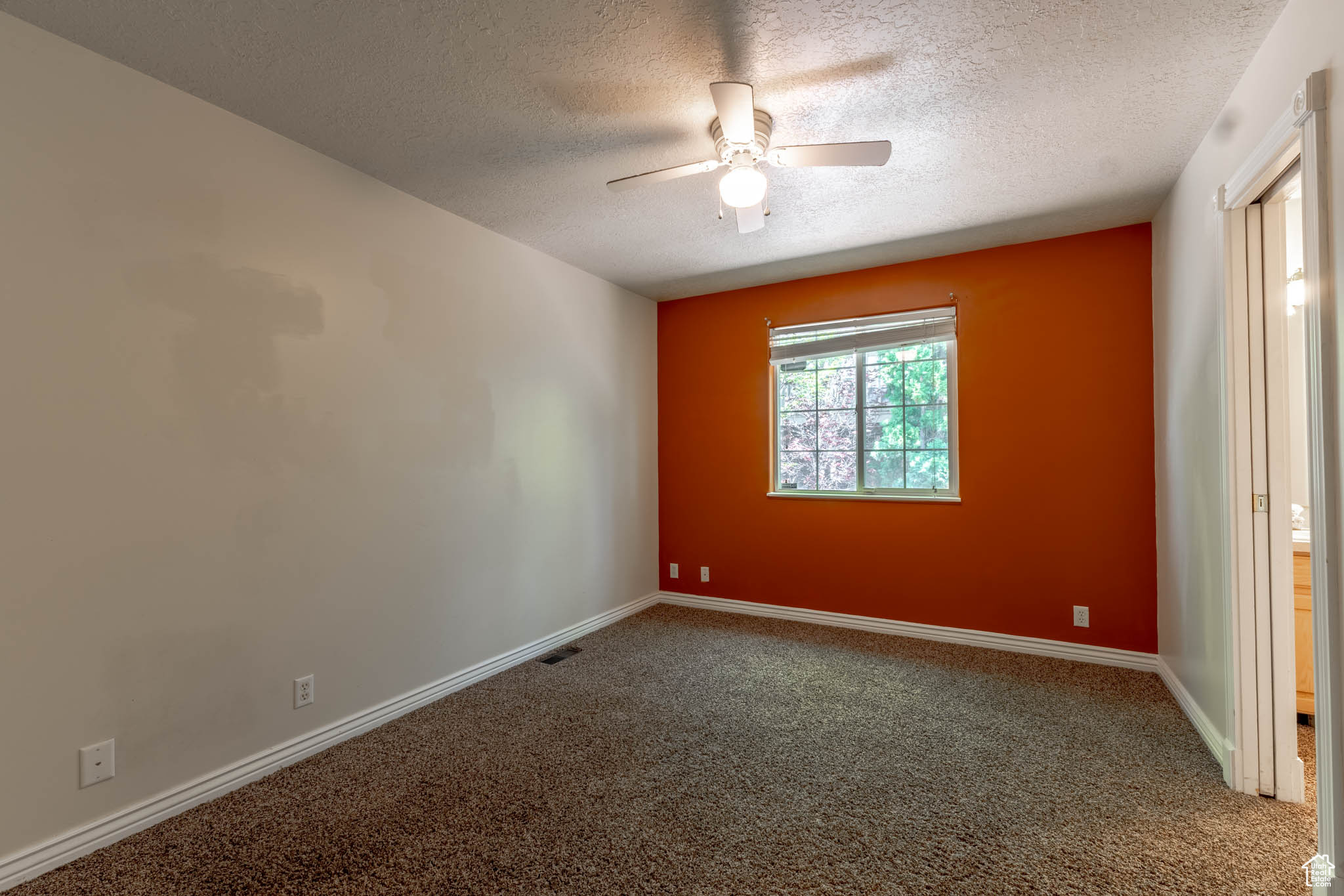 MOUNTAIN CREEK ESTATES - Residential