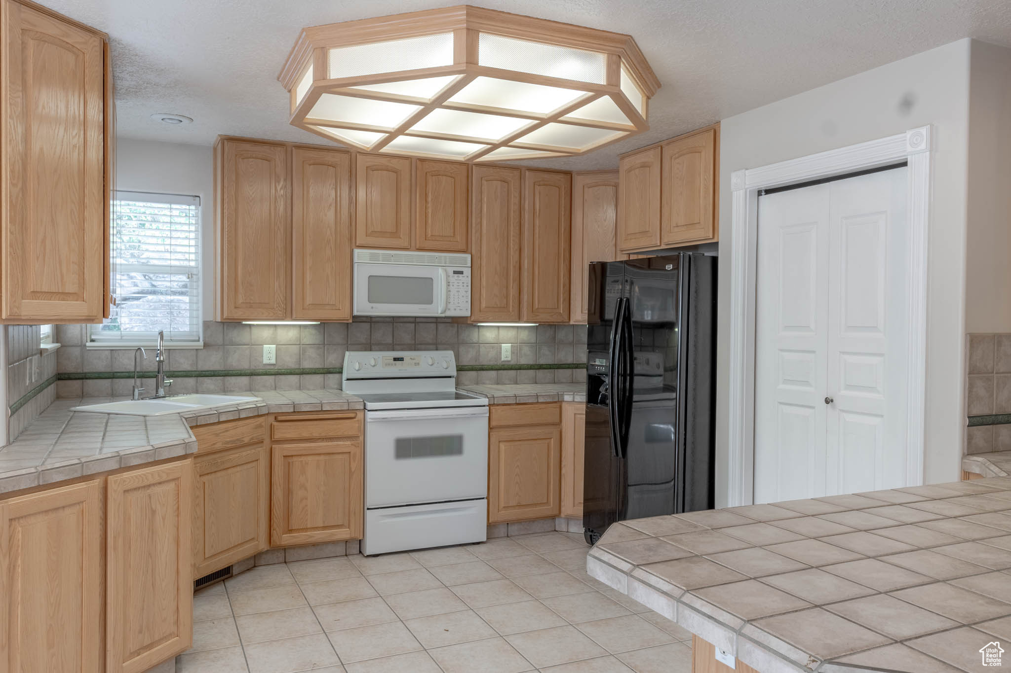 MOUNTAIN CREEK ESTATES - Residential