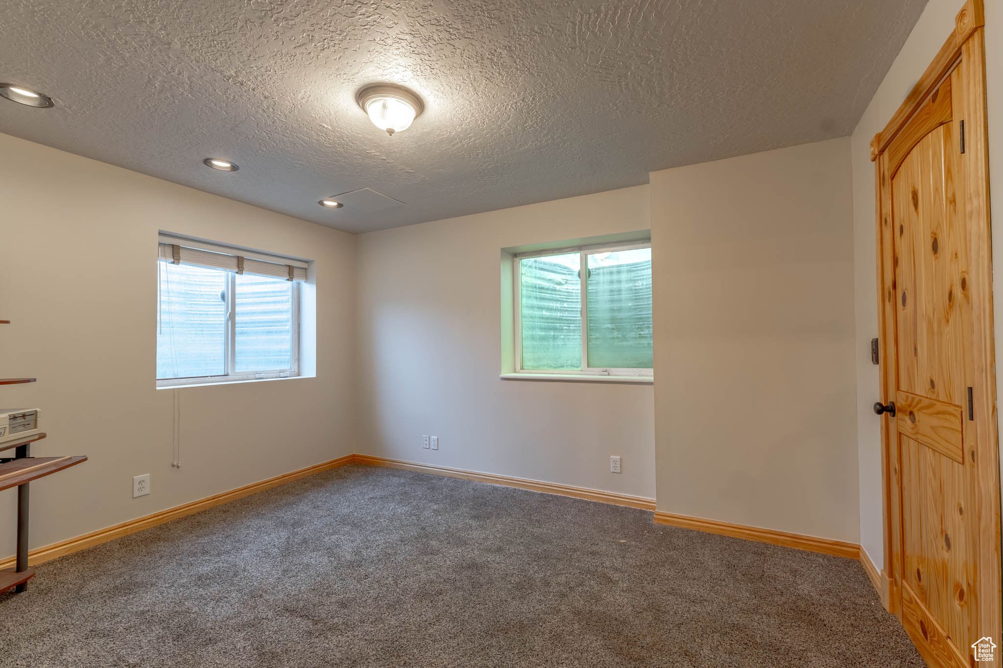 MOUNTAIN CREEK ESTATES - Residential