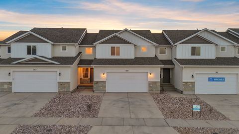 Photo of 939 N 215 W, Santaquin, UT 84655 (MLS # 2134283)