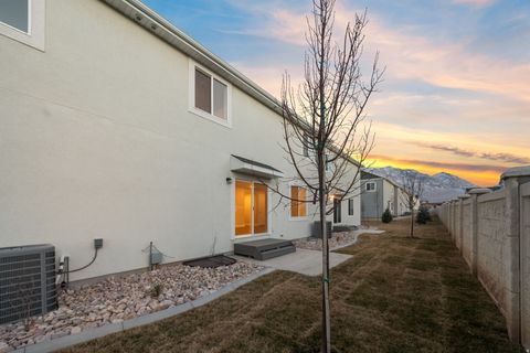 Tiny photo for 939 N 215 W, Santaquin, UT 84655 (MLS # 2134283)