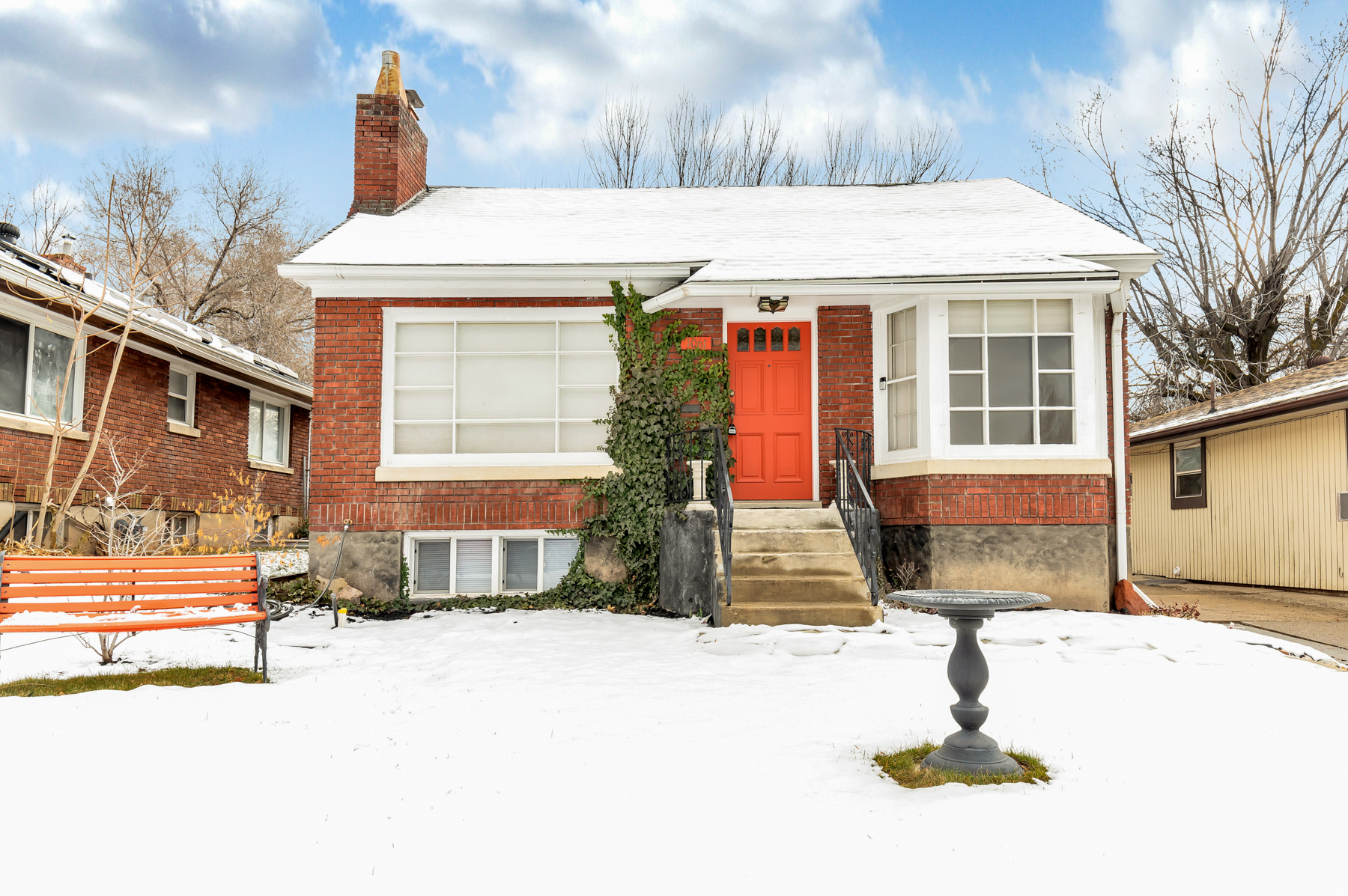 CHAMBERLINS - Residential