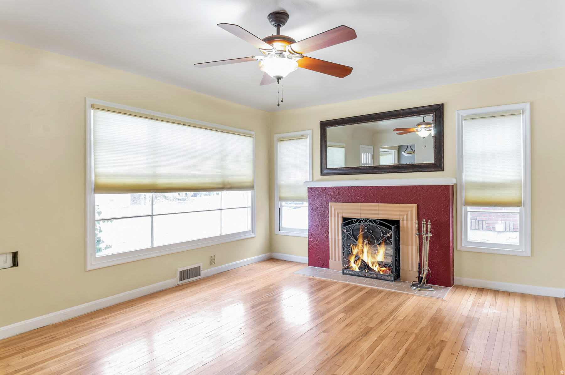 CHAMBERLINS - Residential