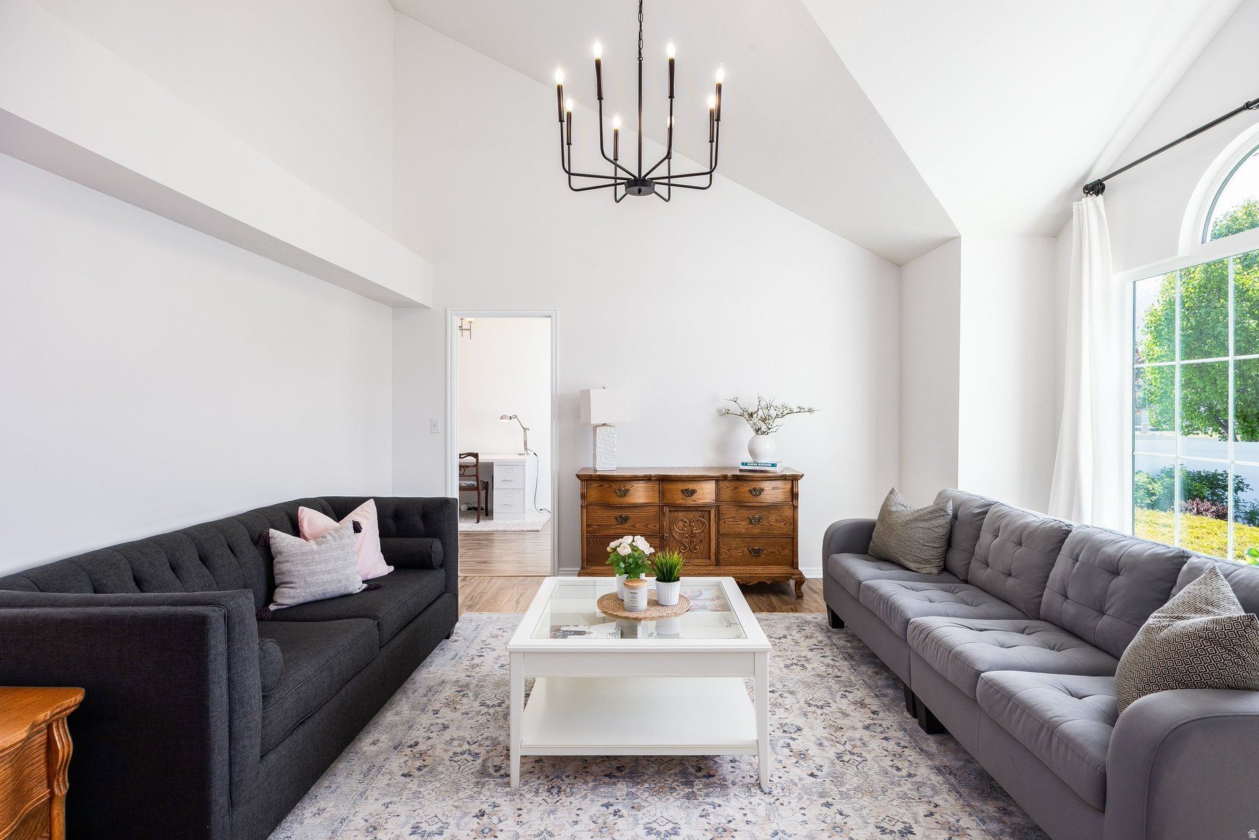 MAPLE BREEZE - Residential