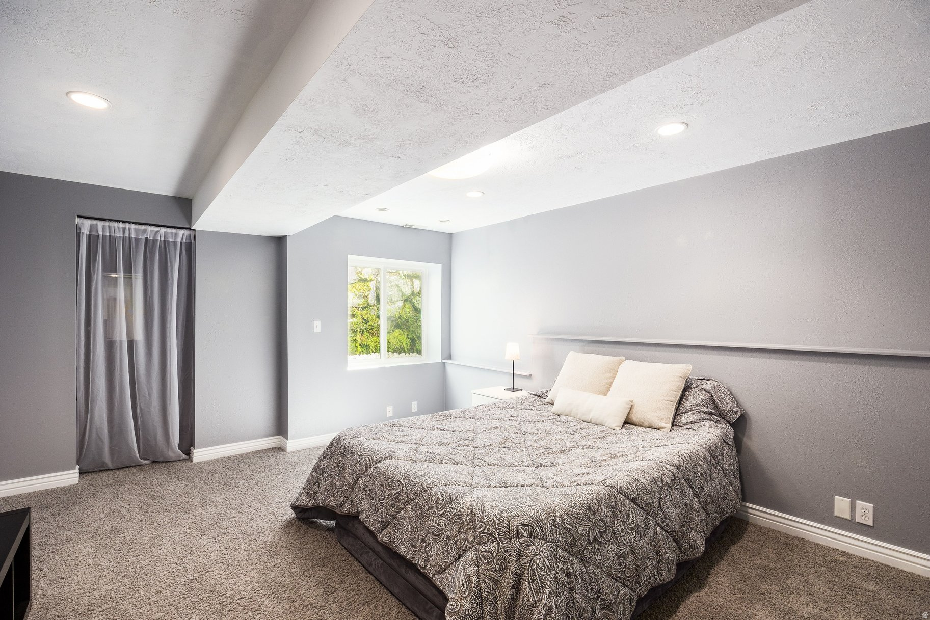 MAPLE BREEZE - Residential
