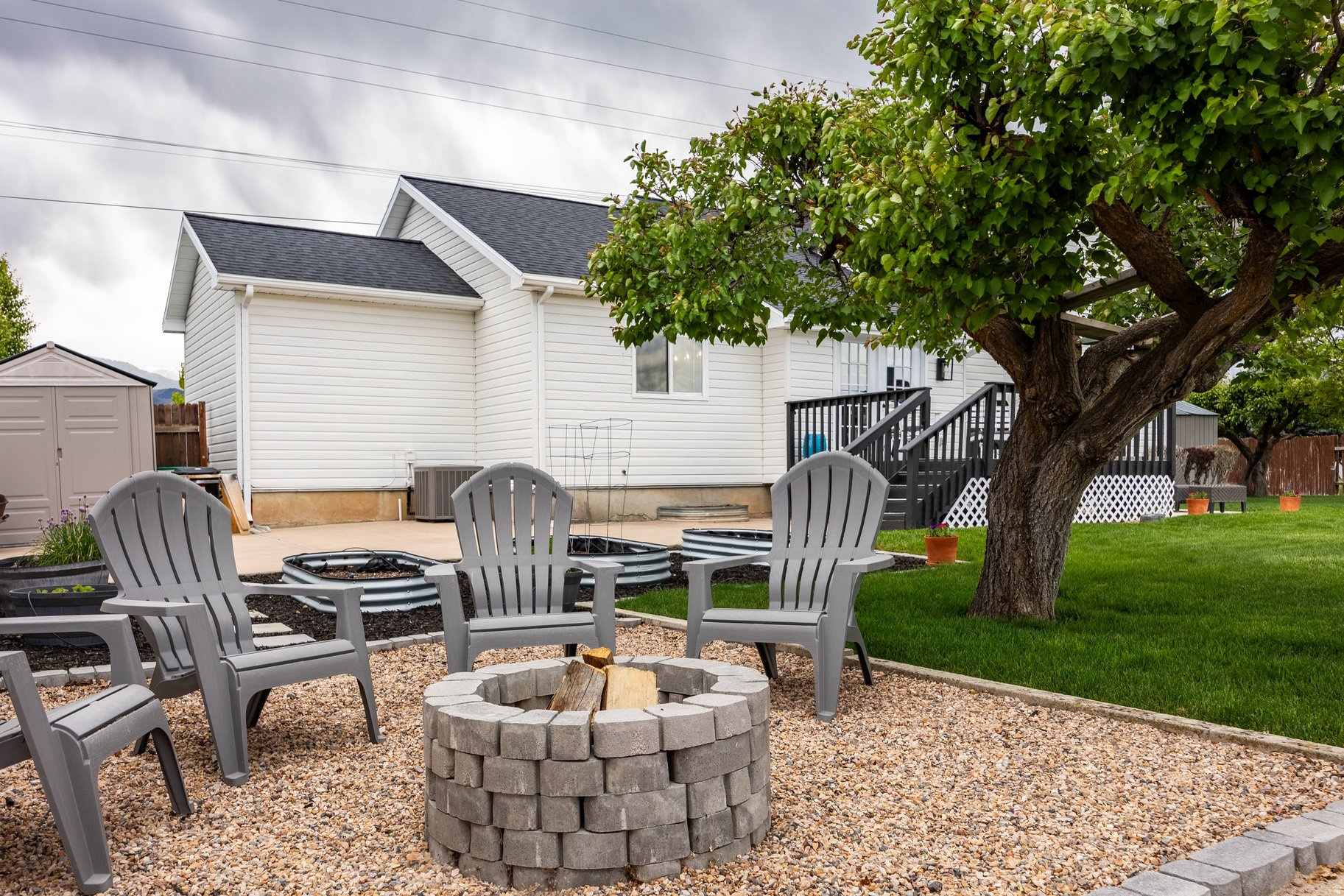 MAPLE BREEZE - Residential