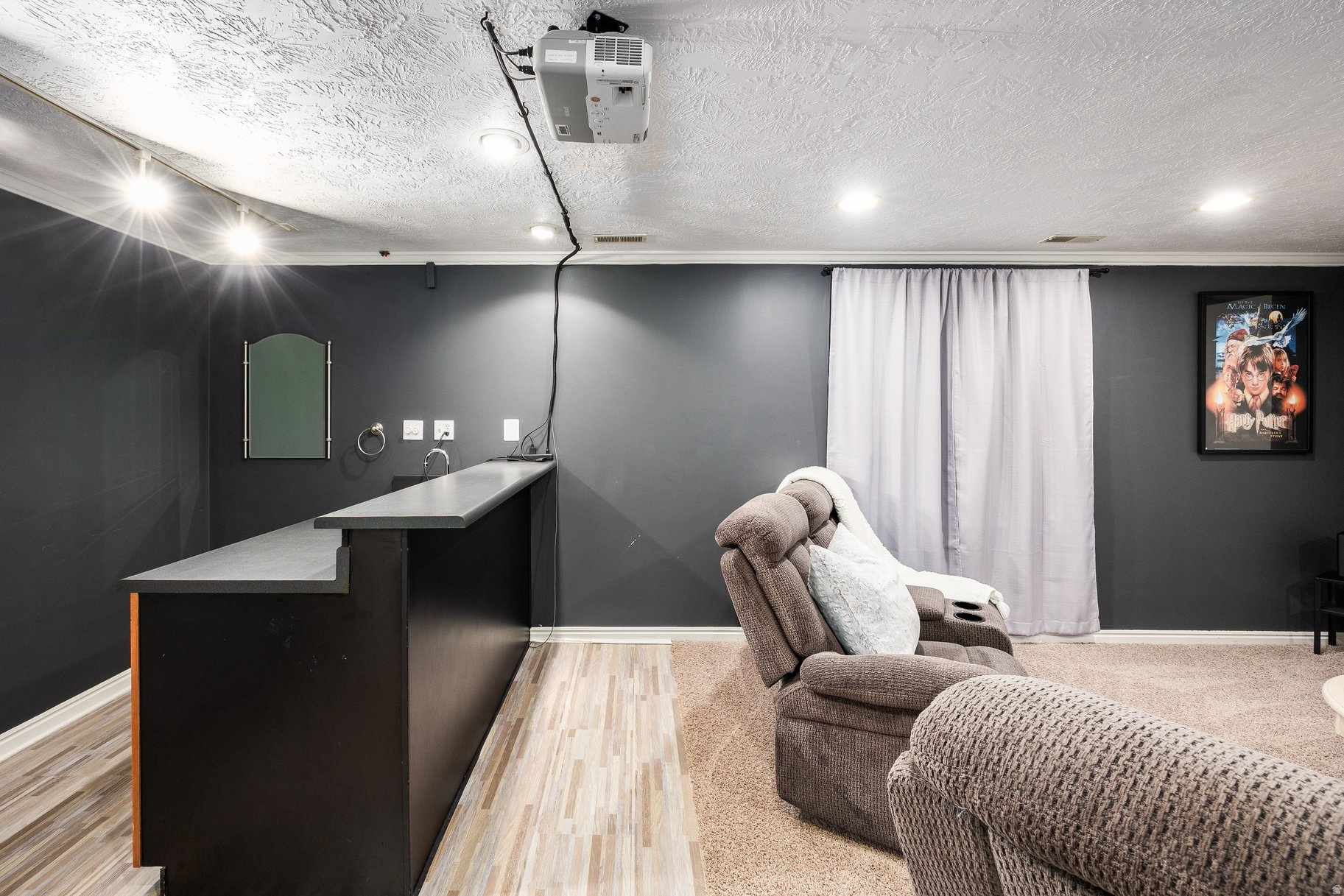 MAPLE BREEZE - Residential