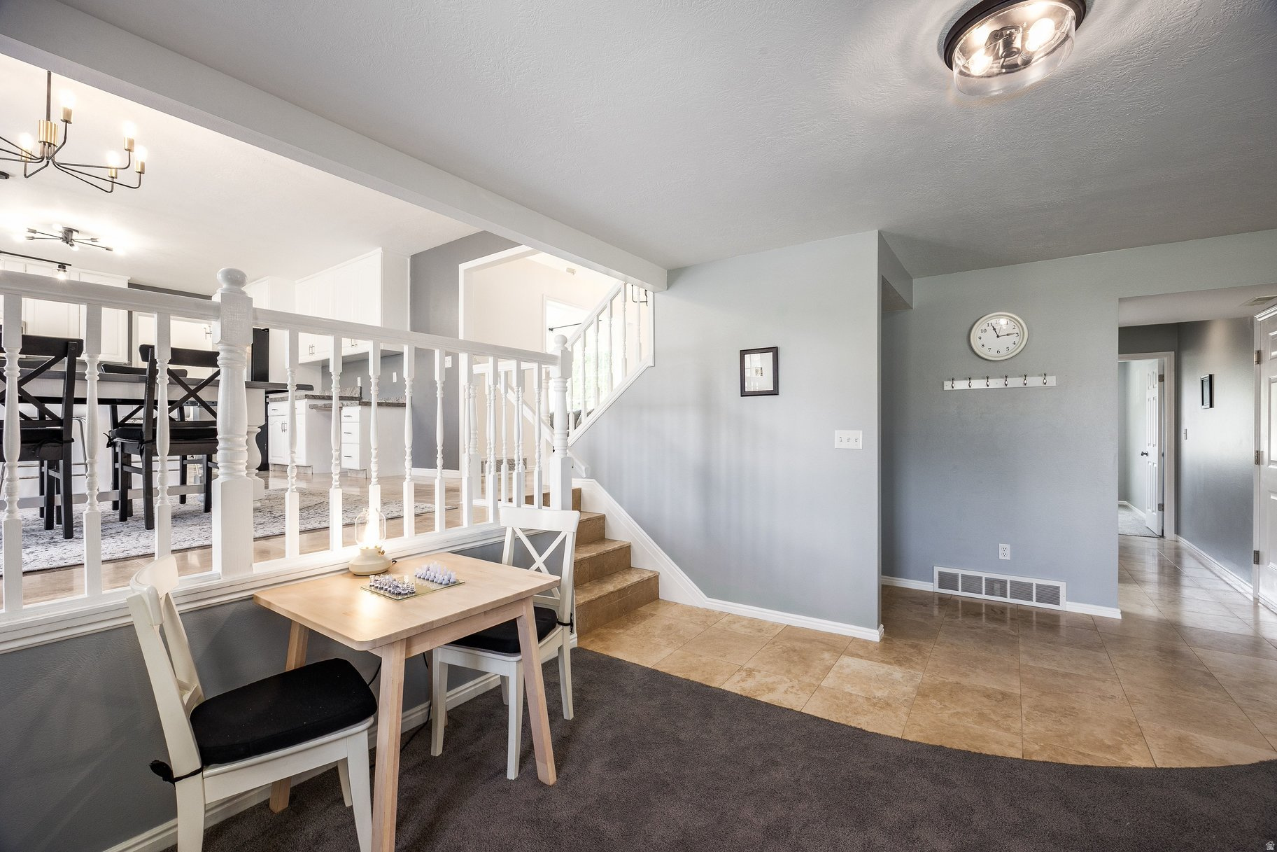MAPLE BREEZE - Residential