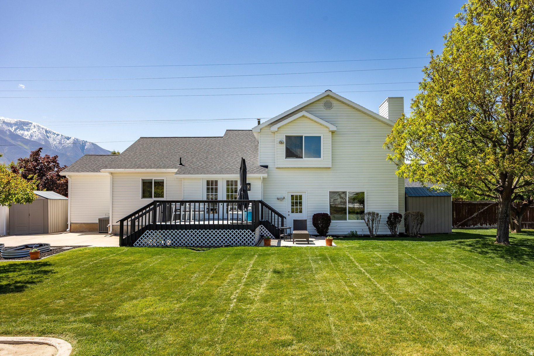 MAPLE BREEZE - Residential