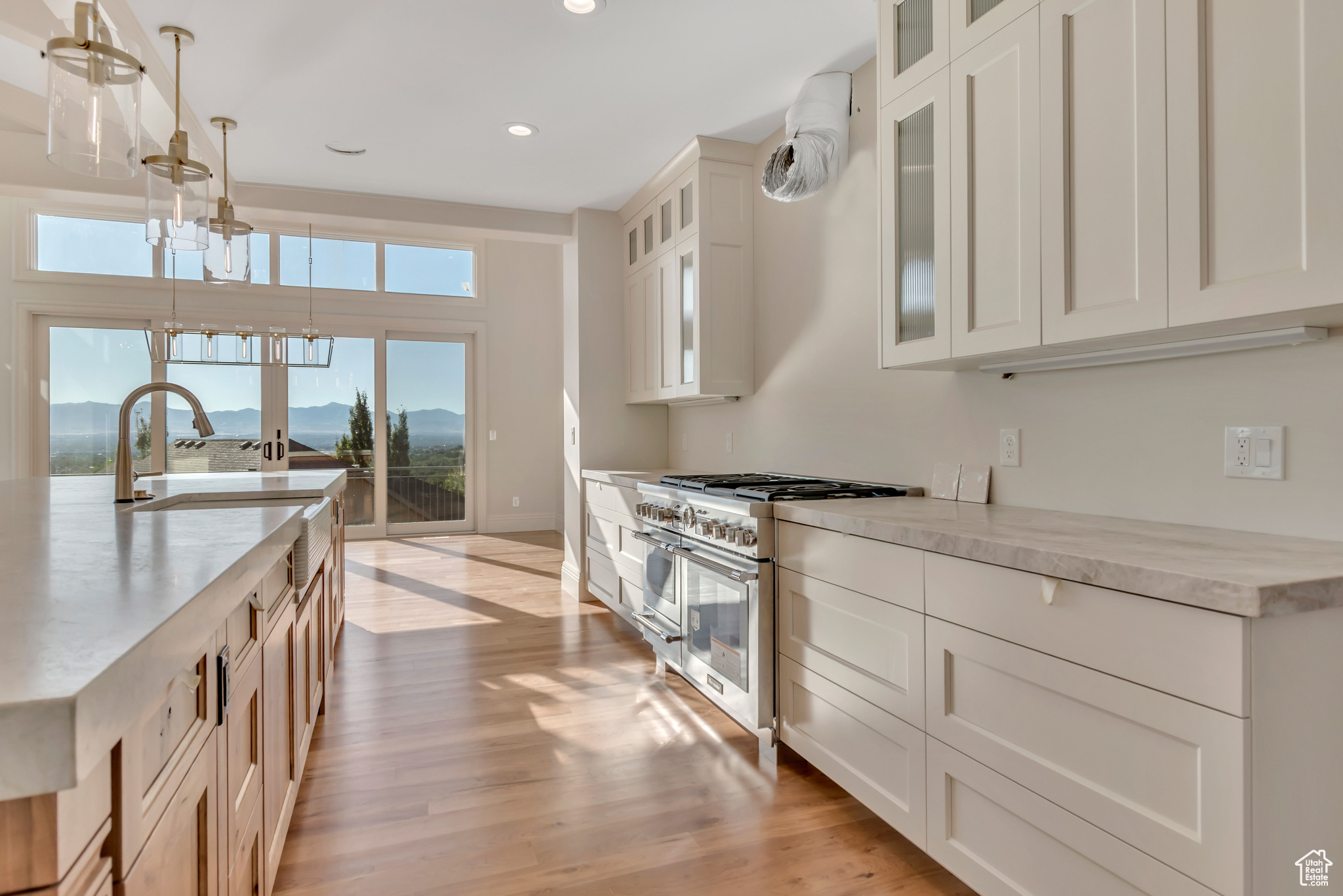 HICKORY RIDGE - Residential