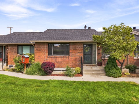 Tiny photo for 1767 COBBLESTONE DR, Provo, UT 84604 (MLS # 2182934)