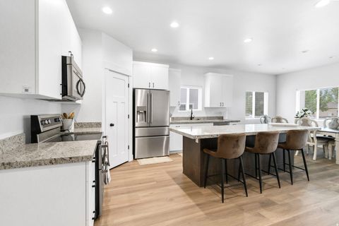 Tiny photo for 977 W 1080 S, Richfield, UT 84701 (MLS # 2140956)