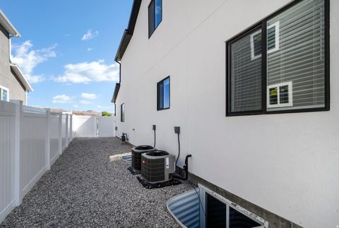 Tiny photo for 977 W 1080 S, Richfield, UT 84701 (MLS # 2140956)