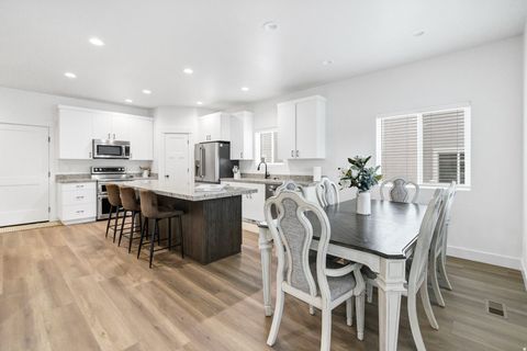 Tiny photo for 977 W 1080 S, Richfield, UT 84701 (MLS # 2140956)