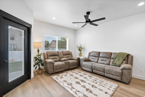 Tiny photo for 977 W 1080 S, Richfield, UT 84701 (MLS # 2140956)