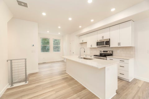 Tiny photo for 257 W BISHOP PL #2-09, Salt Lake City, UT 84103 (MLS # 2186357)