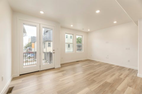 Tiny photo for 257 W BISHOP PL #2-09, Salt Lake City, UT 84103 (MLS # 2186357)