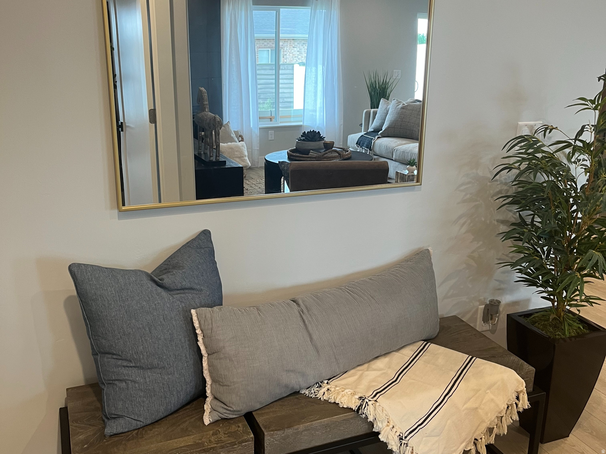 SADIE'S GLENN - Residential