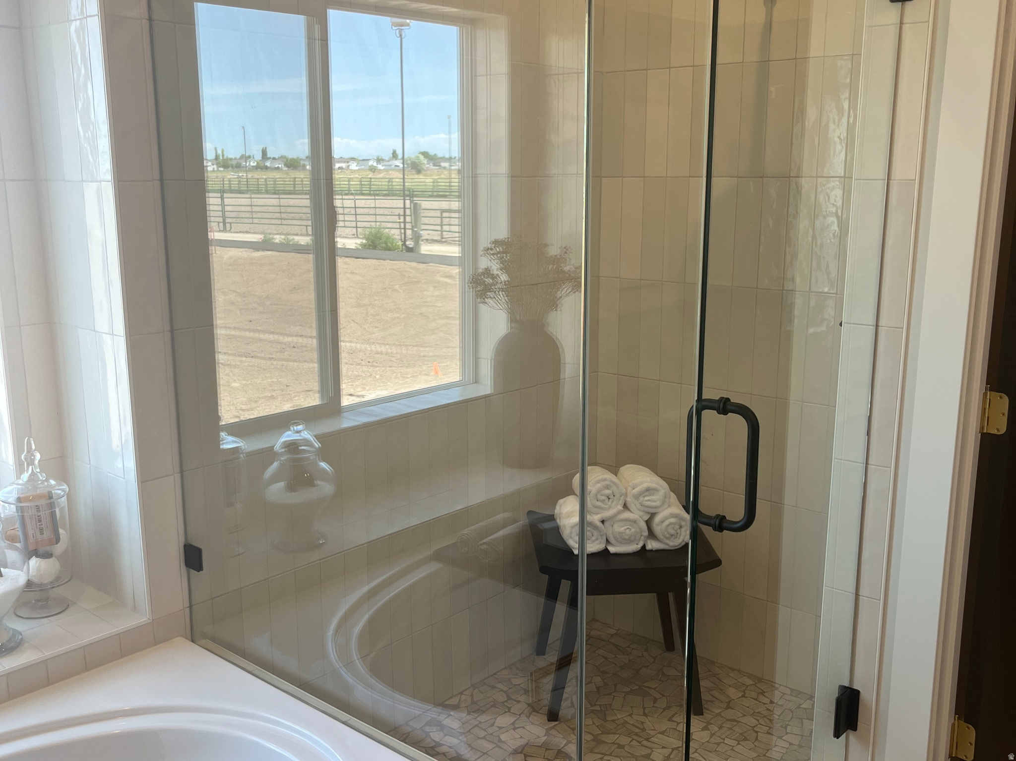 SADIE'S GLENN - Residential