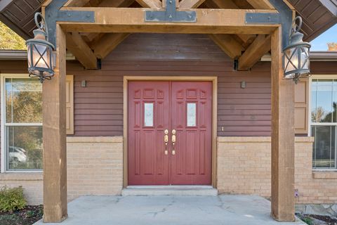 Tiny photo for 664 N 300 E, Kaysville, UT 84037 (MLS # 2121047)