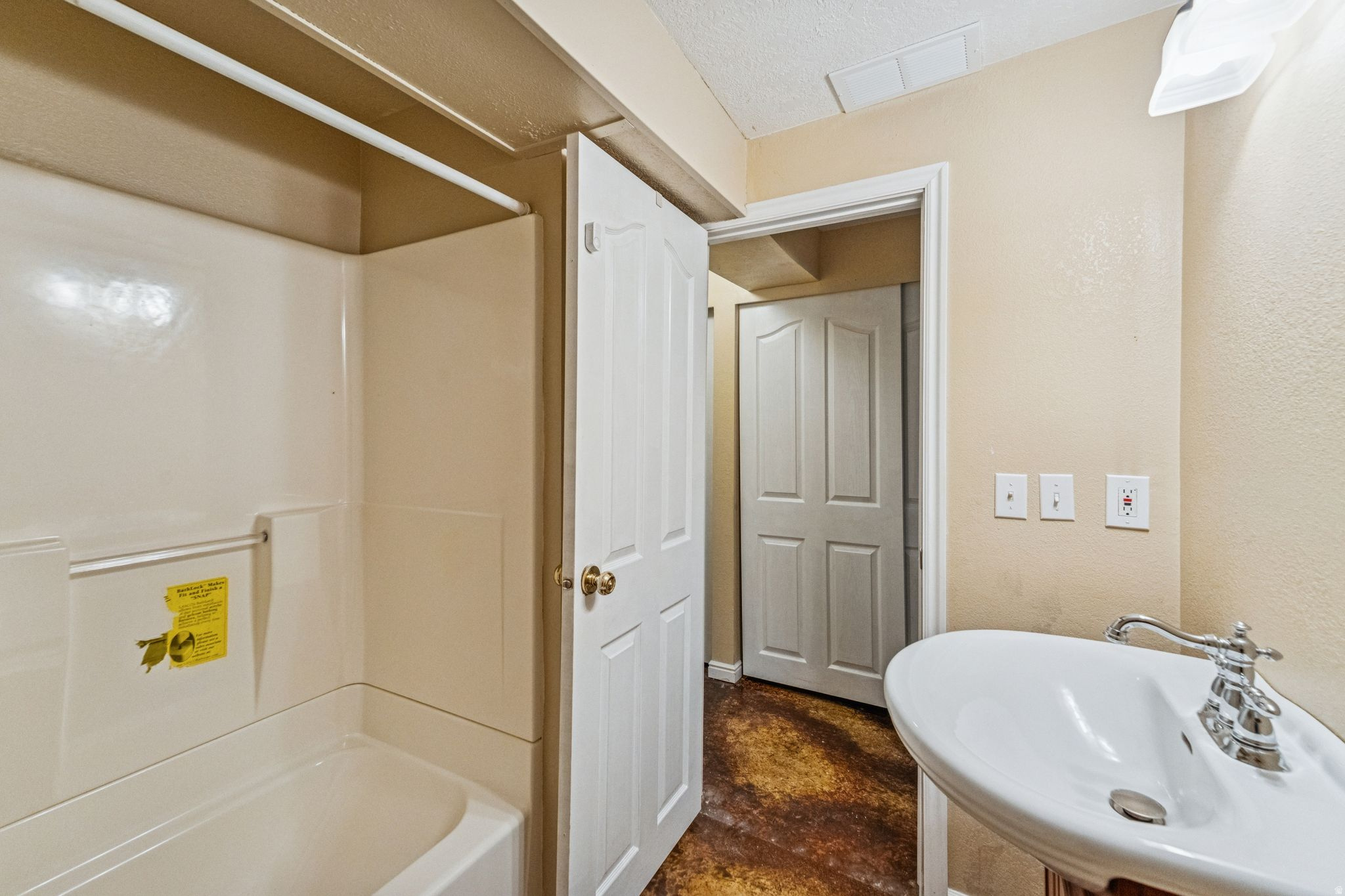 FAIRFIELD FARM ESTATES - Residential