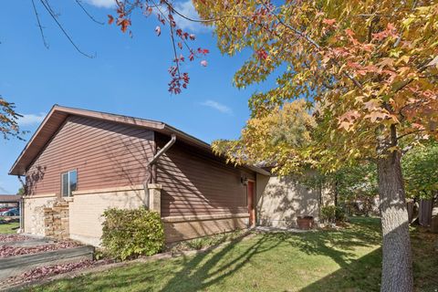 Tiny photo for 664 N 300 E, Kaysville, UT 84037 (MLS # 2121047)