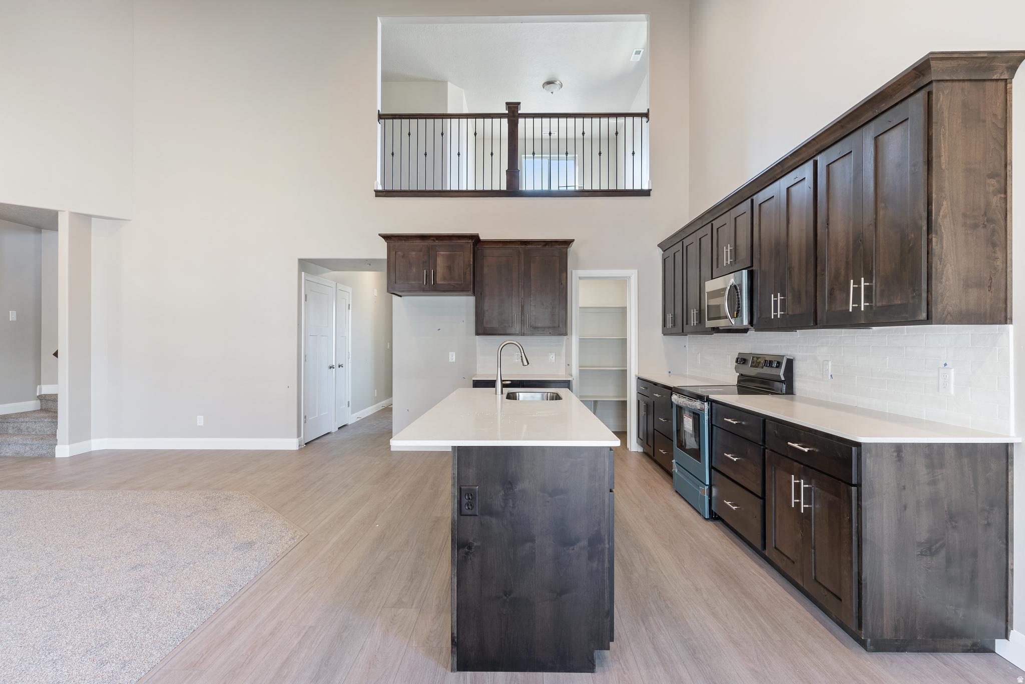 MELLOR AT SPANISH FORK - Residential