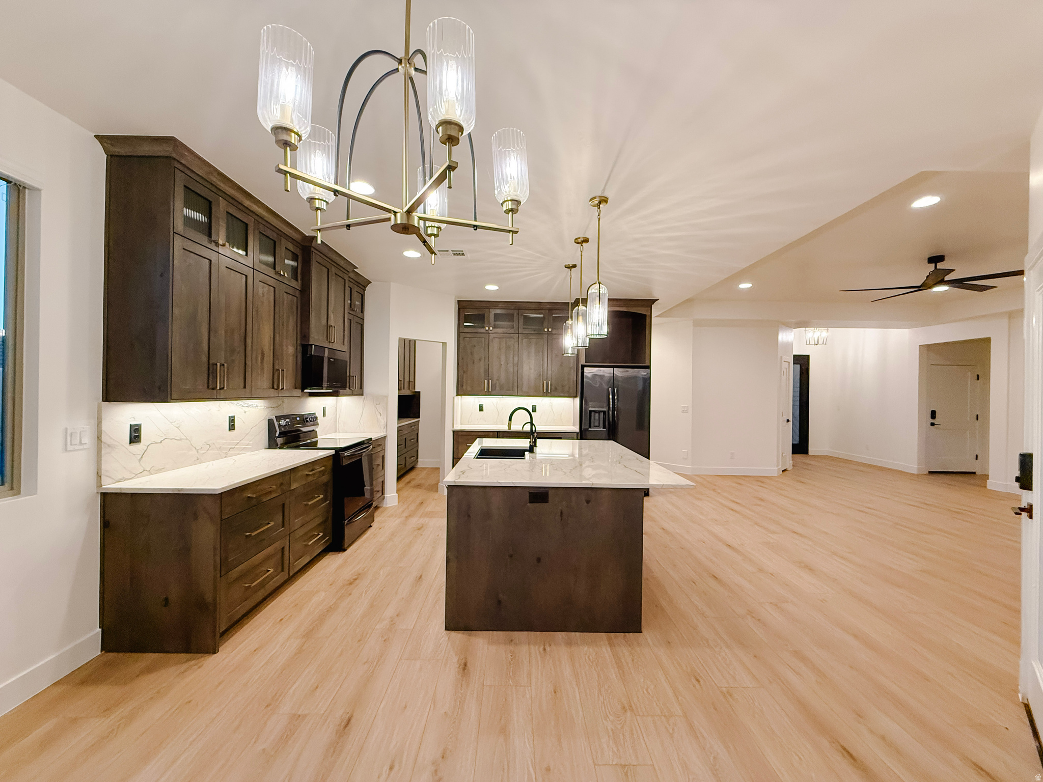 MESA VIEWS AT TRAIL RIDGE ESTATES - Residential