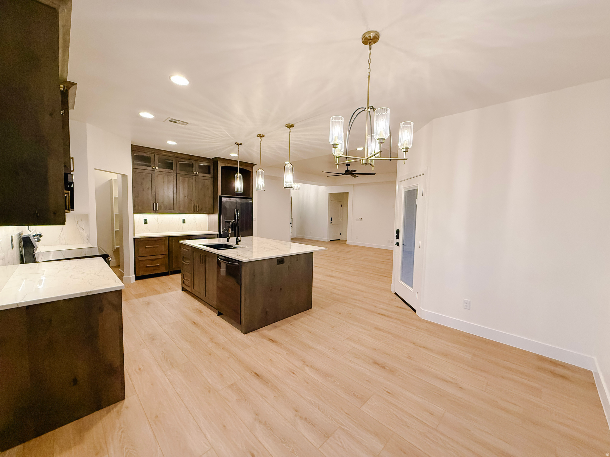 MESA VIEWS AT TRAIL RIDGE ESTATES - Residential