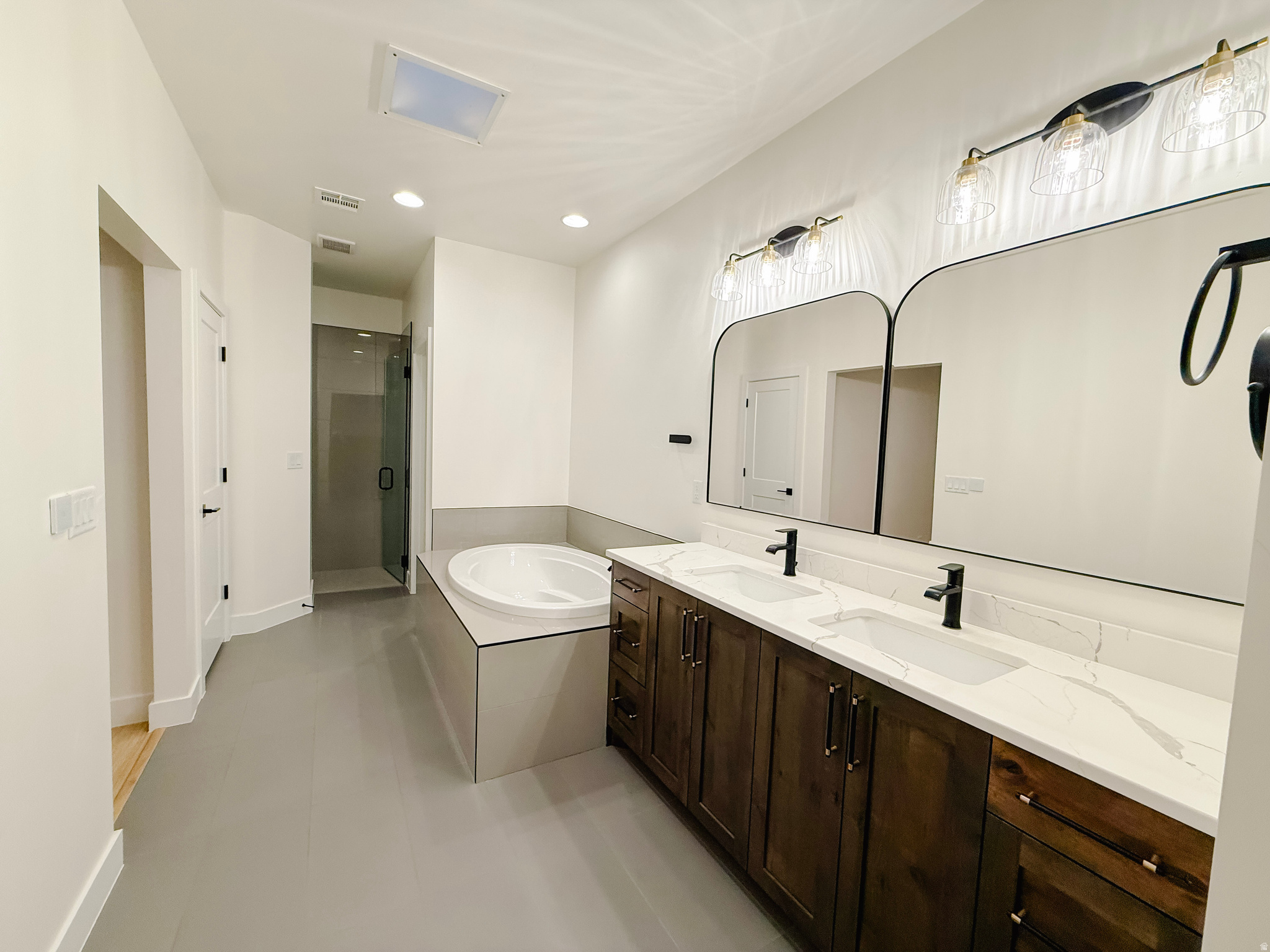 MESA VIEWS AT TRAIL RIDGE ESTATES - Residential