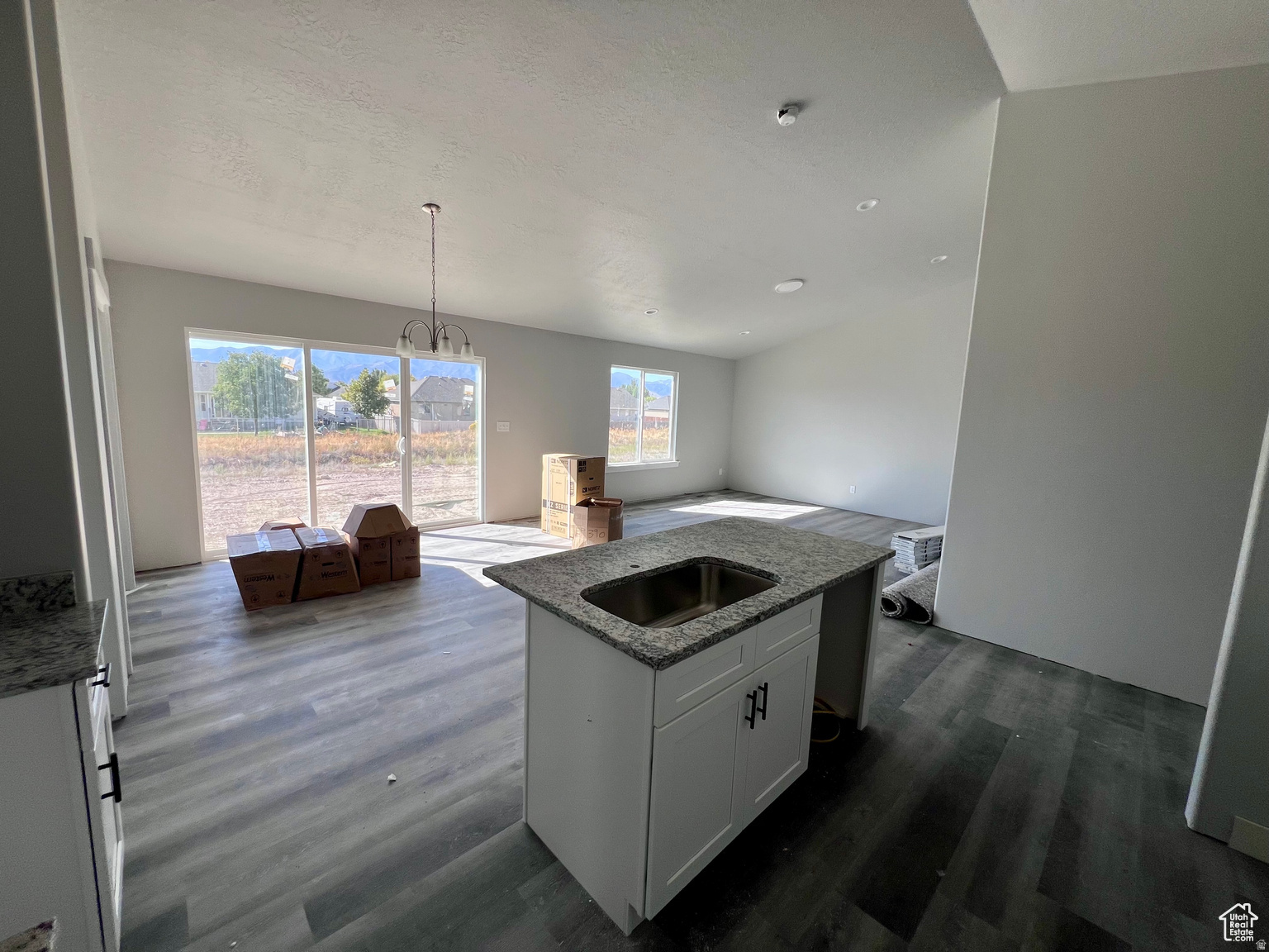 EAGLE POINT - Residential