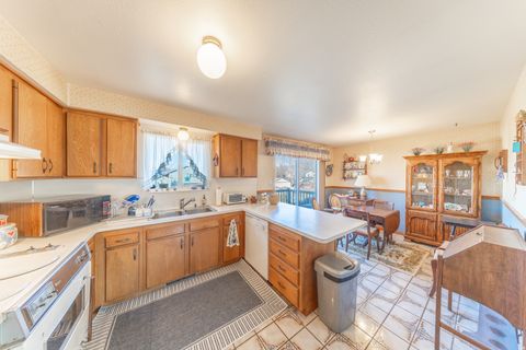 Tiny photo for 75 E MONTICELLO DR S, Kaysville, UT 84037 (MLS # 2127387)