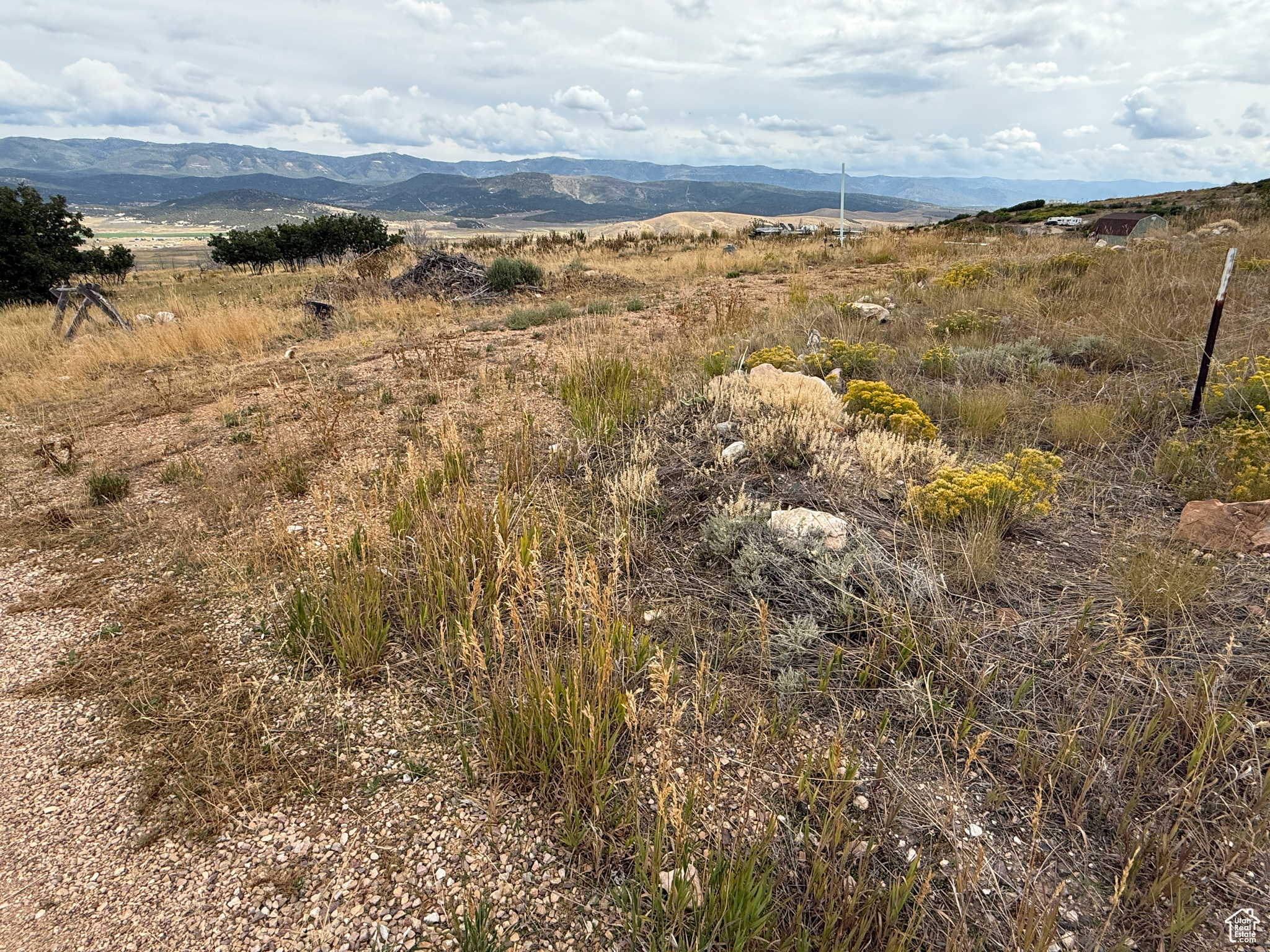 INDIAN RIDGE - Land