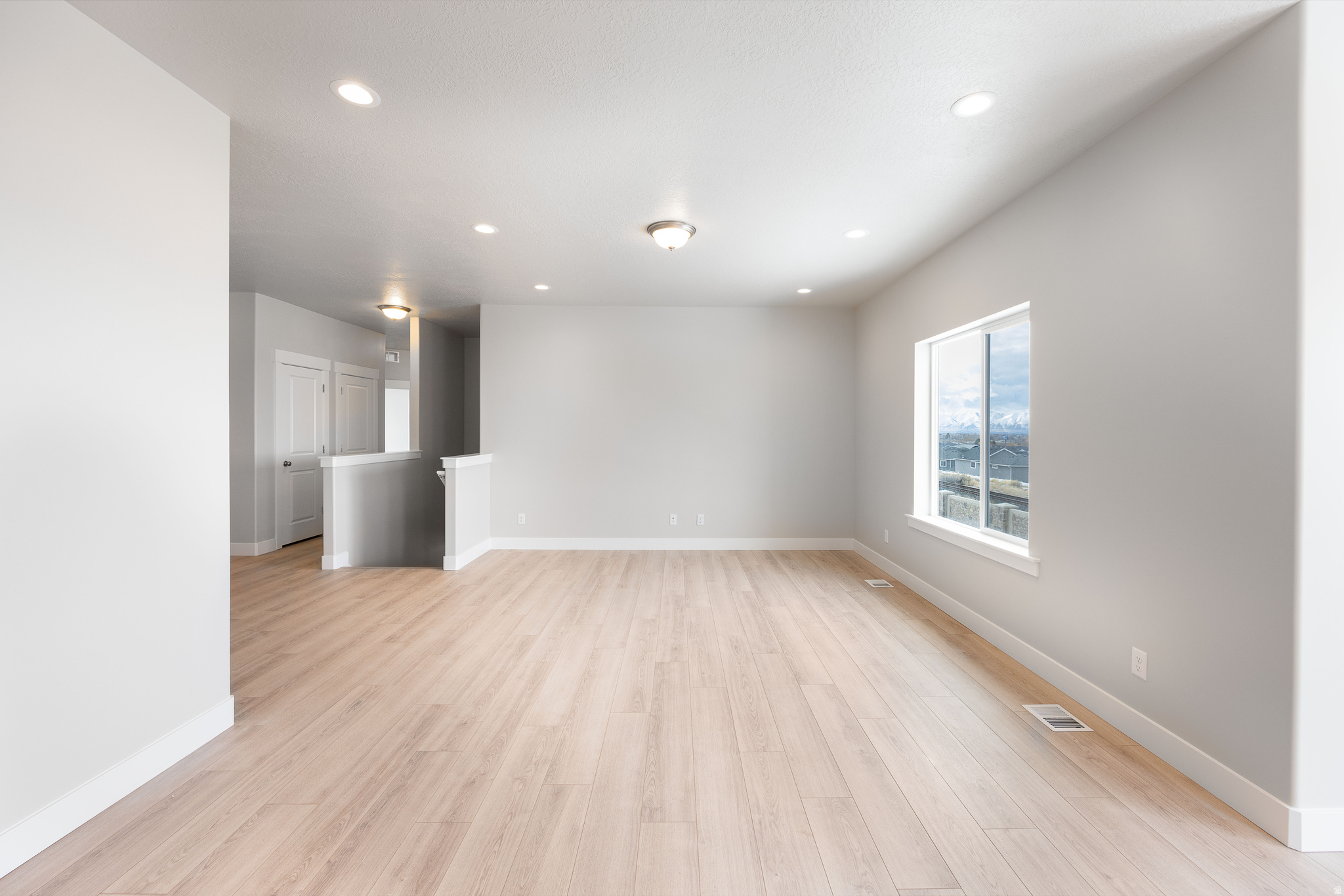 SUMMIT RIDGE THE HILLS - Residential