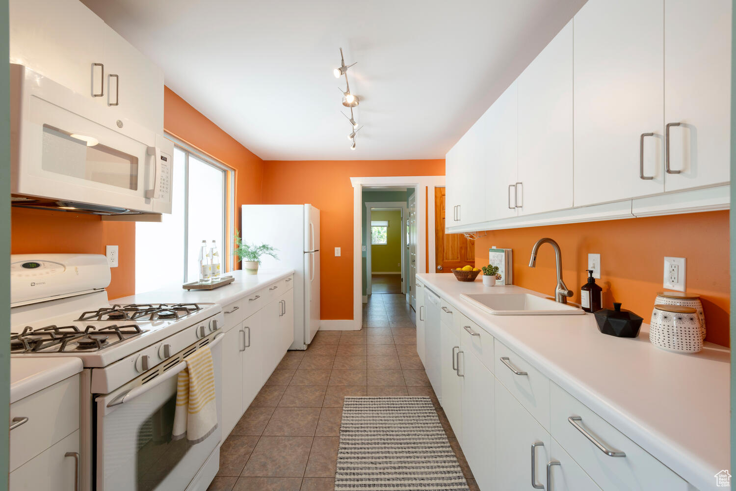 572 E Wilmington Ave, Salt Lake City, Utah image 10