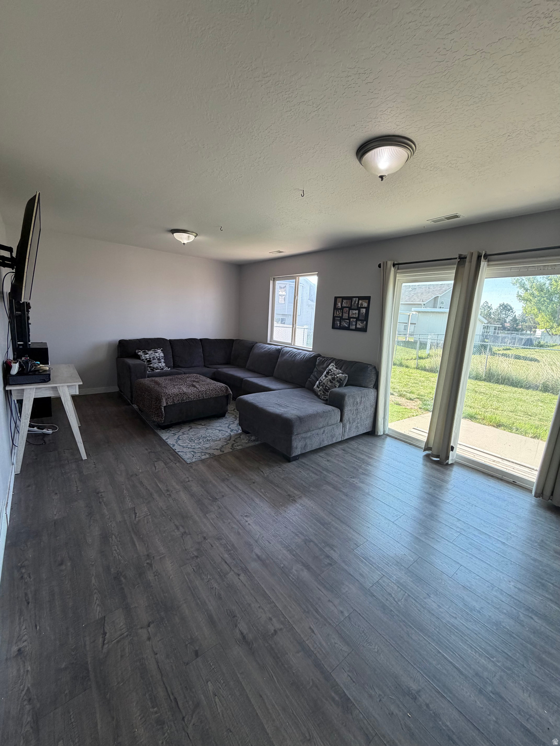 CHELLE COVE - Residential