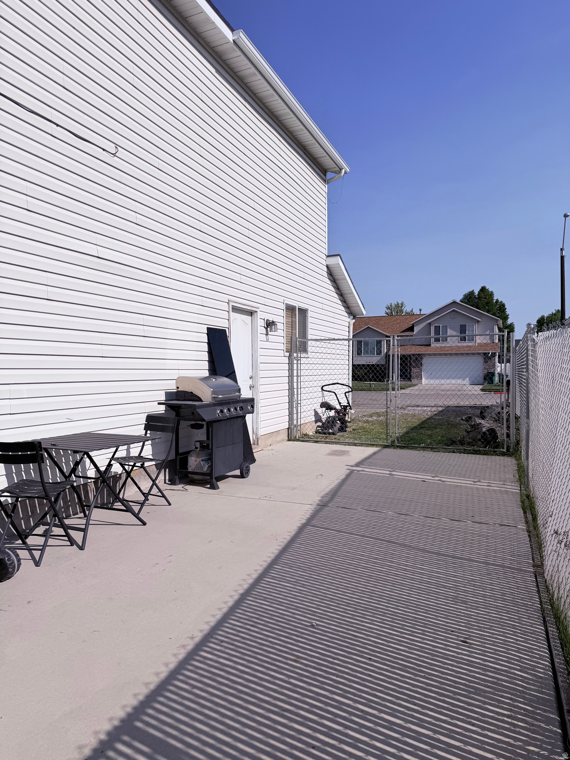 CHELLE COVE - Residential
