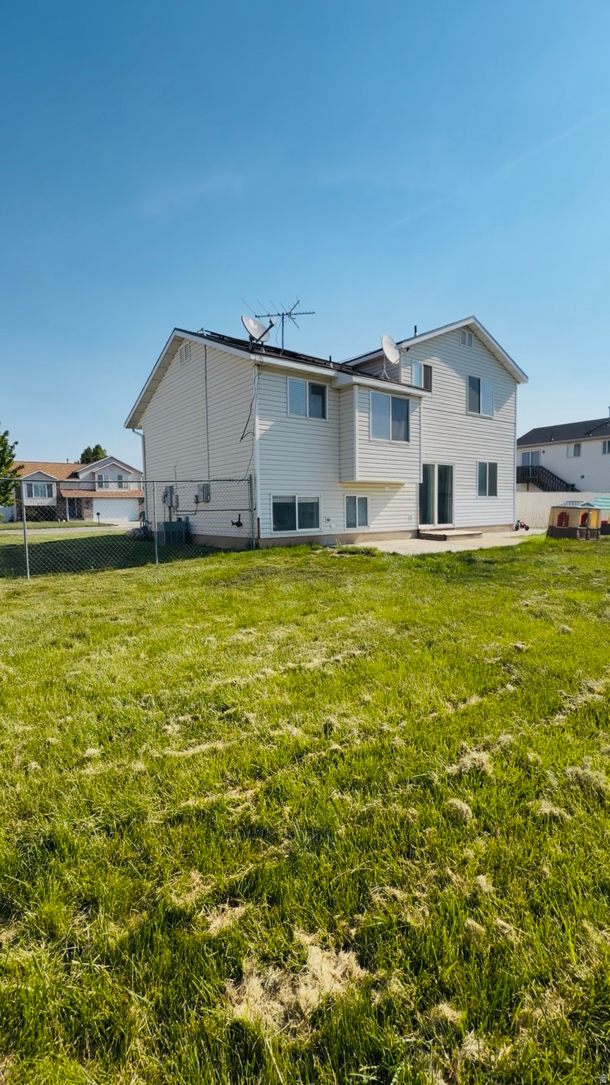 CHELLE COVE - Residential