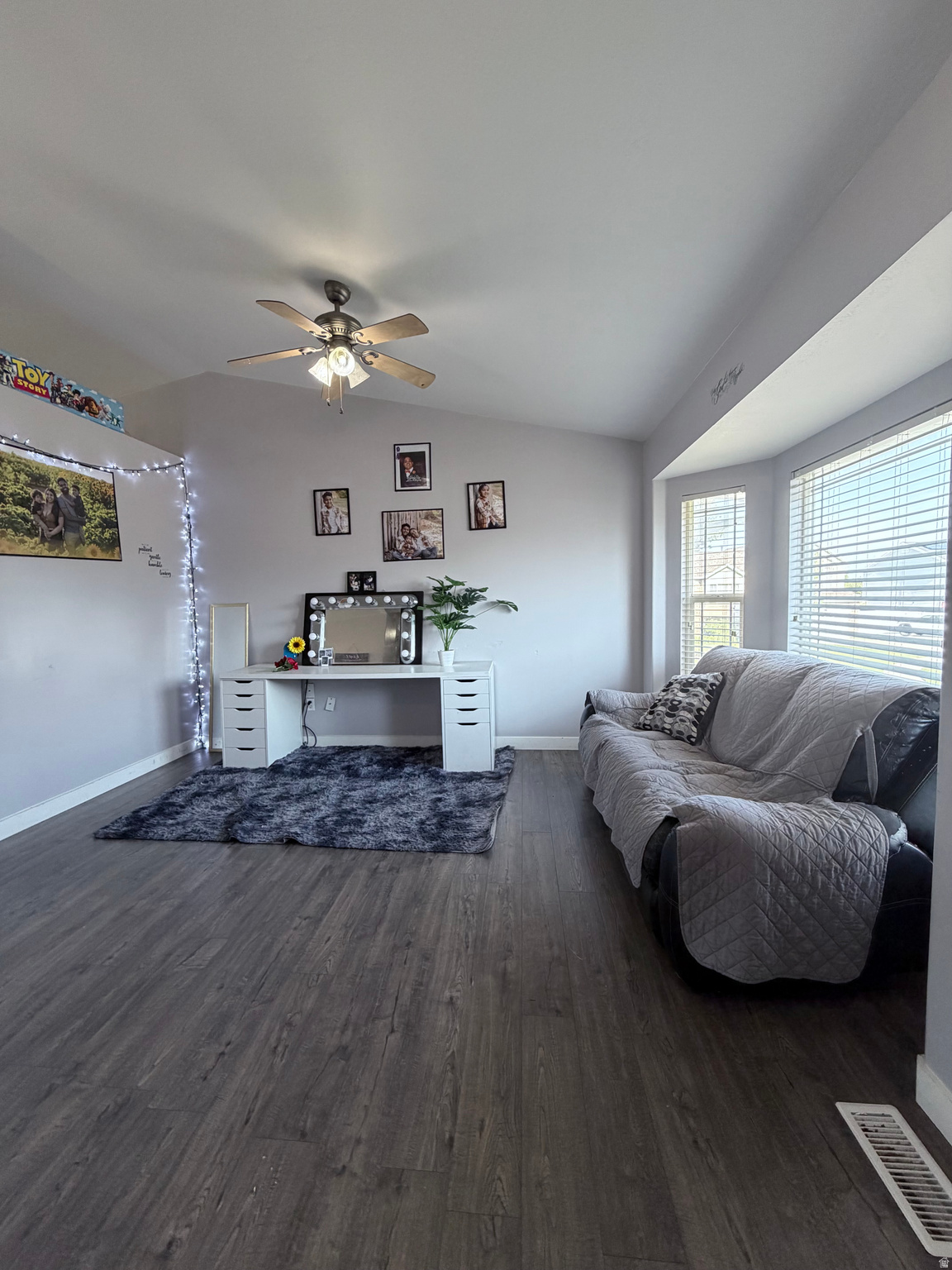 CHELLE COVE - Residential